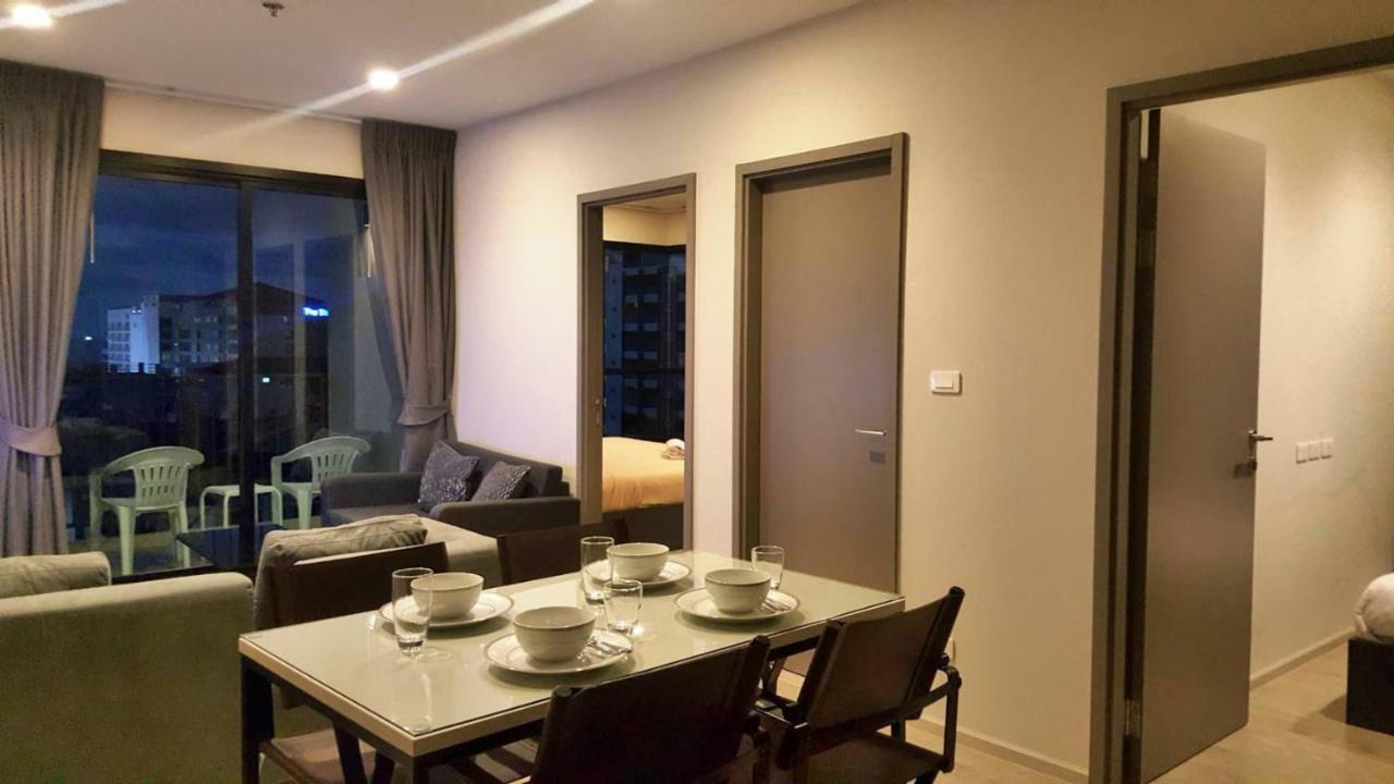 The Base Central Pattaya By Pattaya Holiday ภายนอก รูปภาพ
