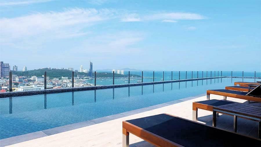 The Base Central Pattaya By Pattaya Holiday ภายนอก รูปภาพ
